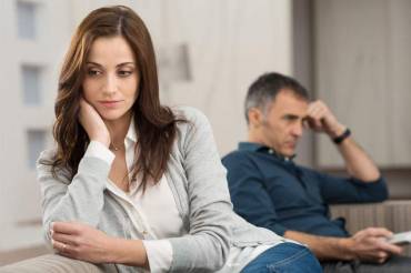 Οικονομική κρίση: Πώς επηρεάζει τη σχέση του ζευγαριού;